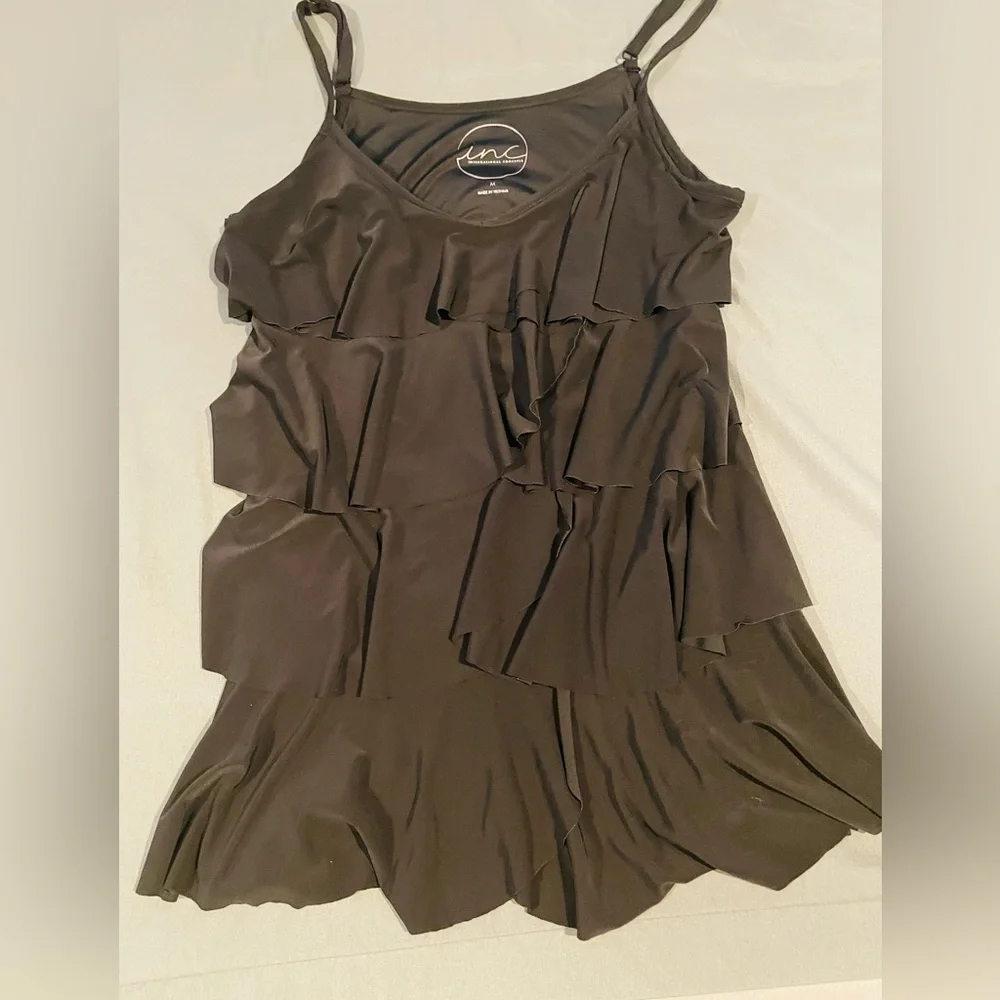 Inc Ruffle top - Picture 2 of 3